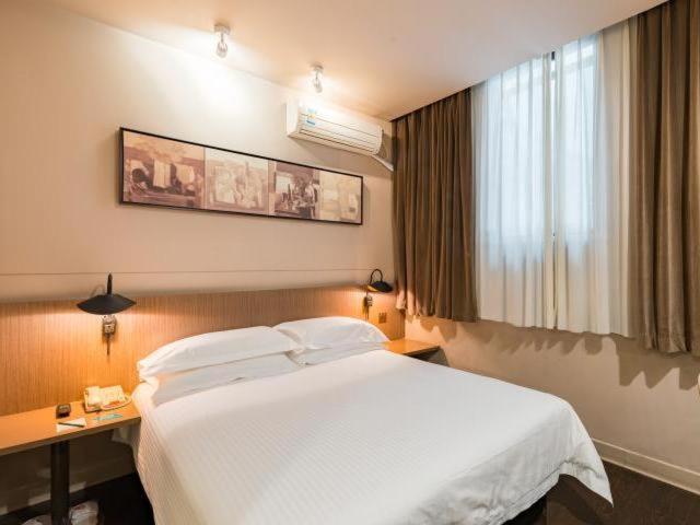 Jinjiang Inn Nanjing Road Pedestrian Streeteast Asia Hotel Shanghai Eksteriør billede